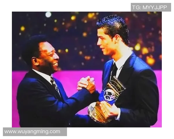 足球明星华丽入场瞬间展现魅力与风采的精彩瞬间合集