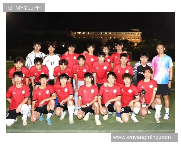 香港足球明星队郑州队员展现卓越技艺助力足球发展新篇章